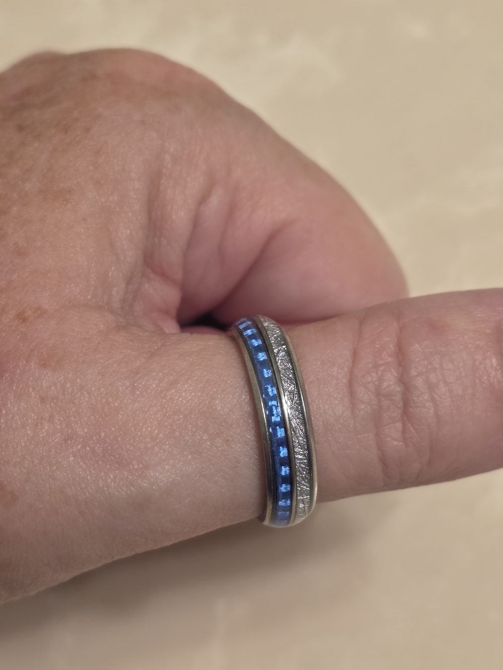 Men's Brushed Silver and Blue Jeweled Ring Band Size 10